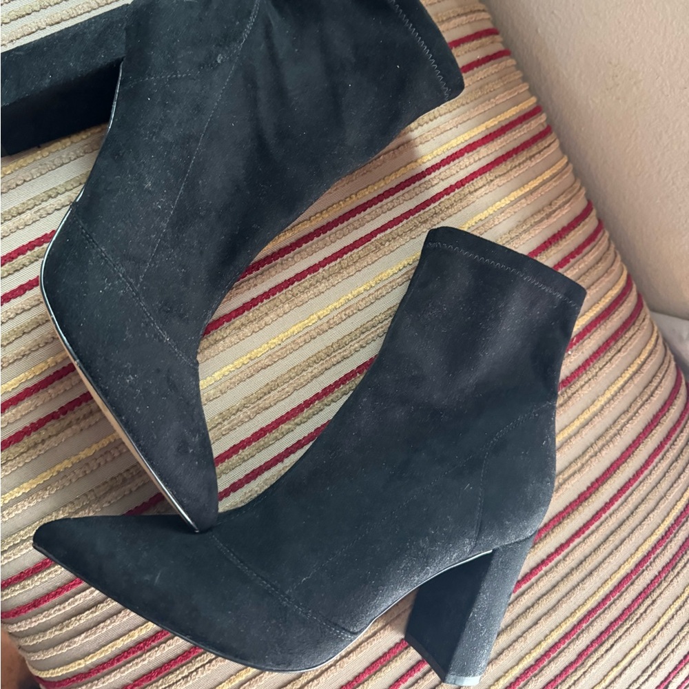 MARC FISHER Elegant Black Suede Ankle Boots